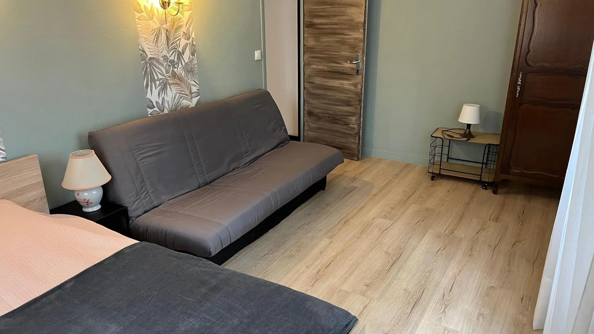 Crayssac La Maison Dans Les Bois צרפת
