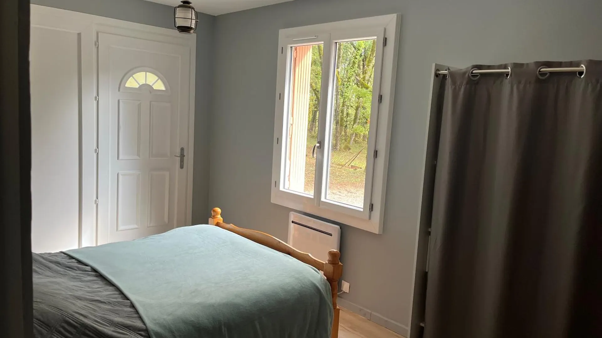 La Maison Dans Les Bois Crayssac Holiday home