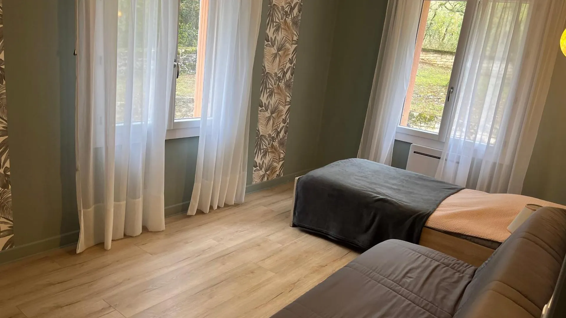 La Maison Dans Les Bois Crayssac Holiday home